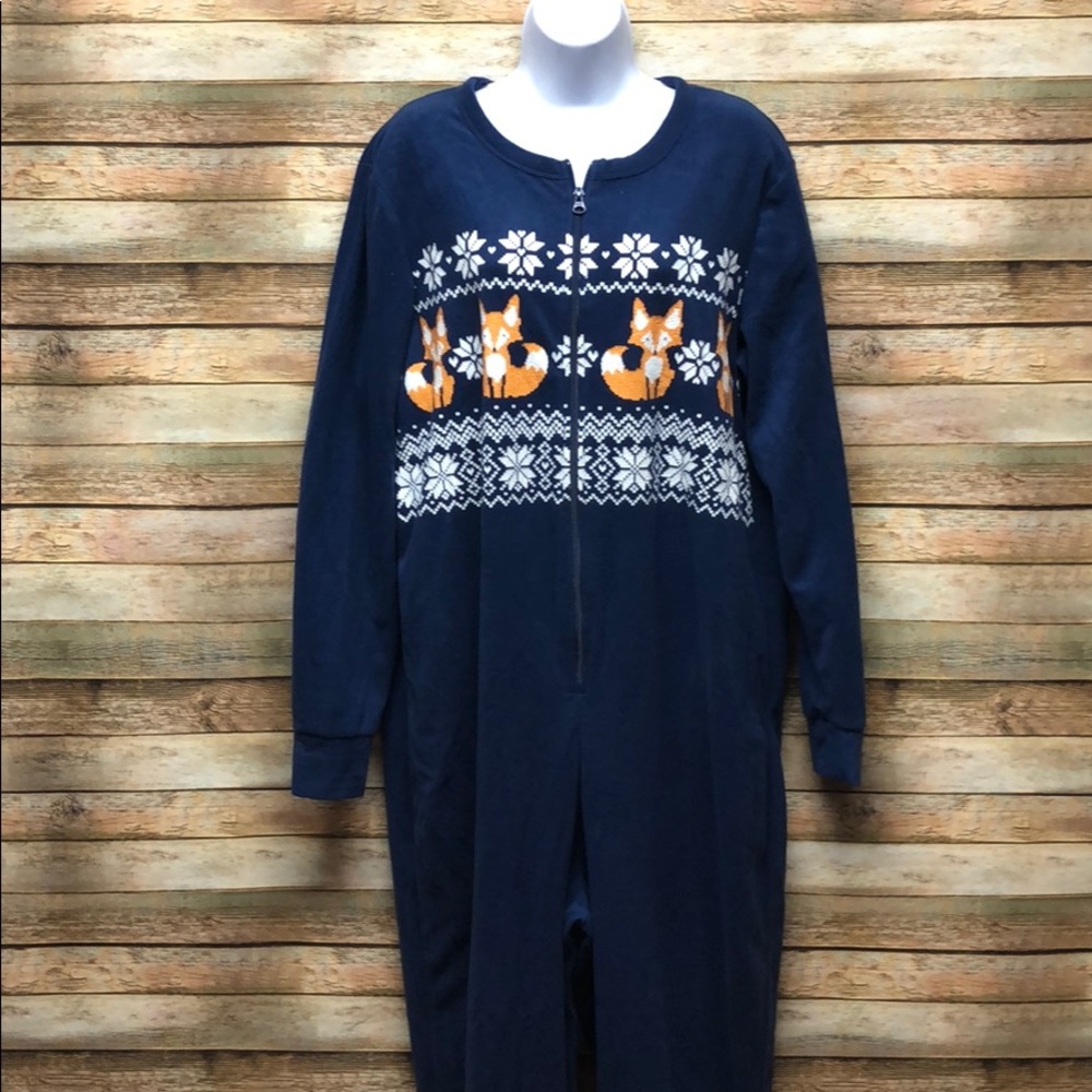 Little Foxes 🦊 One piece pajama. Size XL.